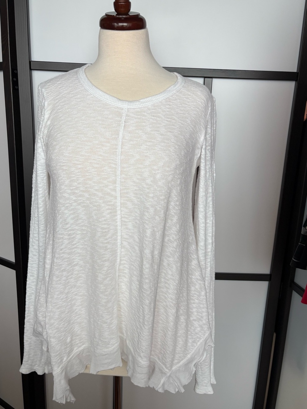 Left of Center White Mixed Media Top XS Anthropologie Asymmetrical Hem Boho